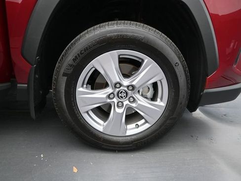 Used 2025 Toyota RAV4 XLE w/ Convenience Package image 17