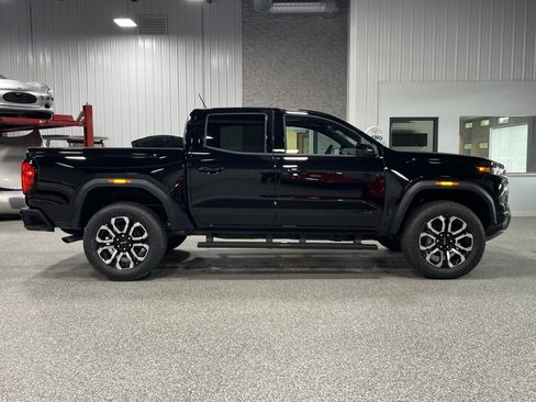 New 2026 GMC Canyon AT4 w/ Technology Plus Package AWD/4WD image 6