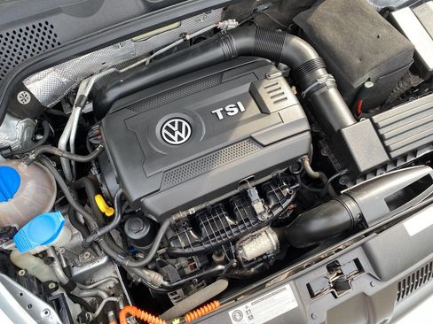 Used 2014 Volkswagen Beetle R-Line image 14