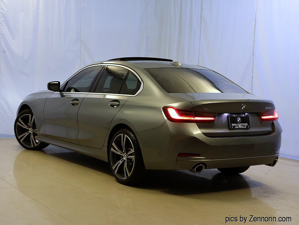 Certified 2024 BMW 330i xDrive Sedan w/ Premium Package AWD/4WD image 9