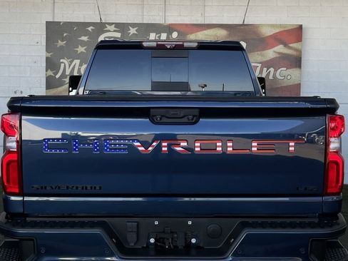 Used 2021 Chevrolet Silverado 2500 LTZ w/ LTZ Plus Package image 7