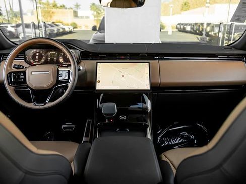 Used 2024 Land Rover Range Rover Sport Dynamic SE image 19