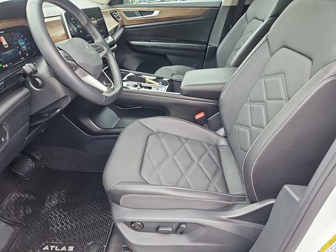 Certified 2026 Volkswagen Atlas SE AWD/4WD image 33