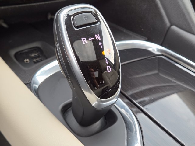 Used 2020 Buick Enclave Essence w/ Sound and Sites Package FWD image 31