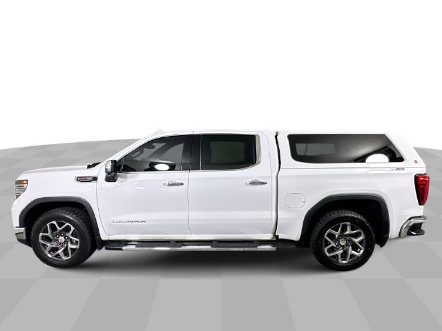 Used 2022 GMC Sierra 1500 SLT w/ SLT Premium Plus Package AWD/4WD image 5