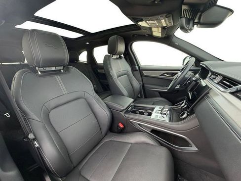 New 2025 Jaguar F-PACE R-Dynamic S AWD/4WD image 19