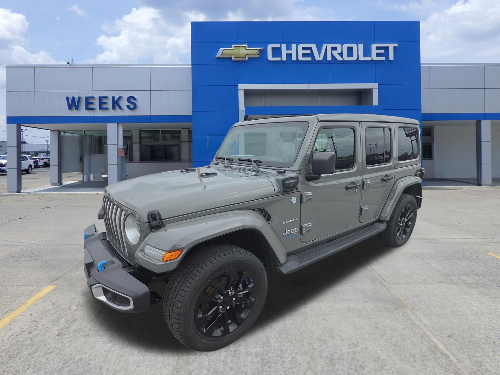 Used 2022 Jeep Wrangler Unlimited Sahara w/ Cold Weather Group AWD/4WD image 1