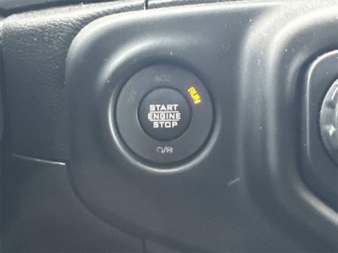 Used 2023 Jeep Gladiator Sport w/ Trailer Tow Package image 26