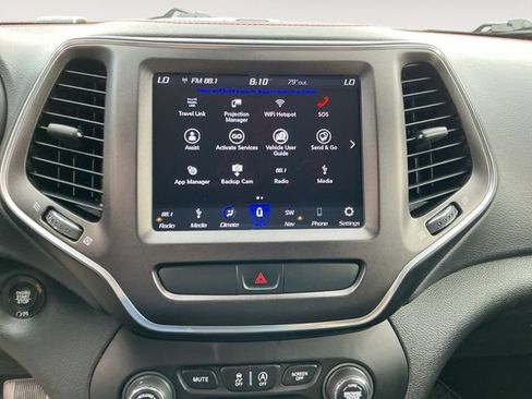 Used 2019 Jeep Cherokee Trailhawk w/ Comfort & Convenience Group AWD/4WD image 15
