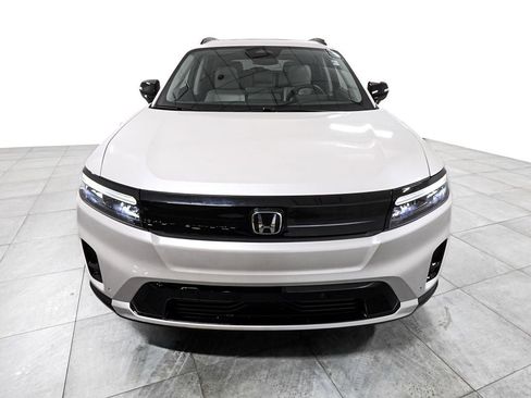 Used 2025 Honda Prologue Touring image 2