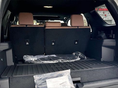 Used 2025 Toyota 4Runner Limited image 7