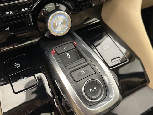 Used 2024 Acura MDX SH-AWD w/ Technology Package image 23