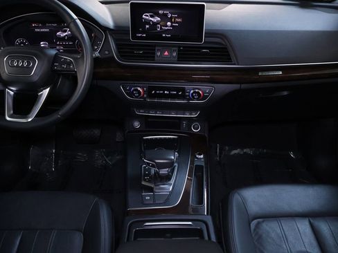 Used 2018 Audi Q5 2.0T Premium Plus w/ Premium Plus Package image 23