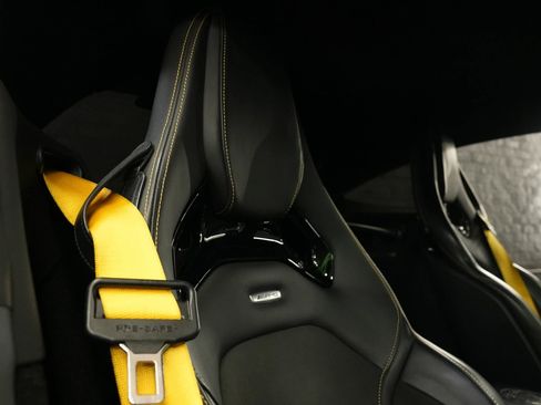 Used 2018 Mercedes-Benz AMG GT R image 7