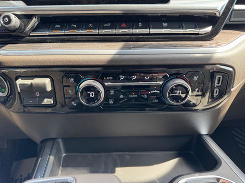 New 2026 Chevrolet Silverado 1500 LTZ w/ LTZ Premium Package AWD/4WD image 38