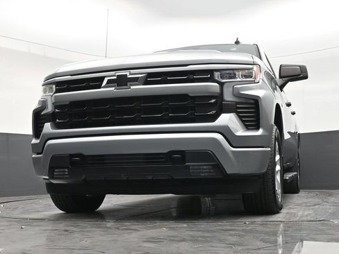 Used 2023 Chevrolet Silverado 1500 RST RWD image 28