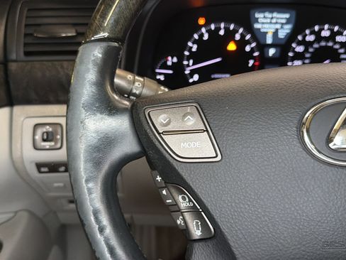 Used 2012 Lexus LS 460 w/ Luxury Value Edition RWD image 27
