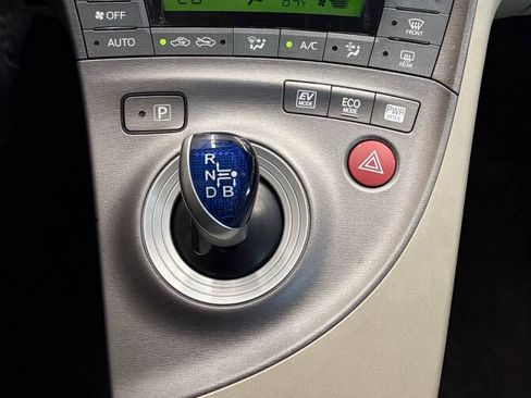 Used 2015 Toyota Prius Three FWD image 8