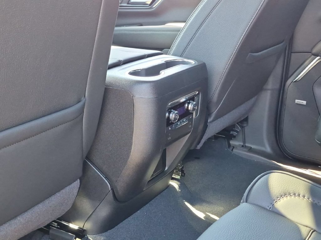 New 2027 GMC Yukon Denali w/ Sun & Power Step Package AWD/4WD image 21