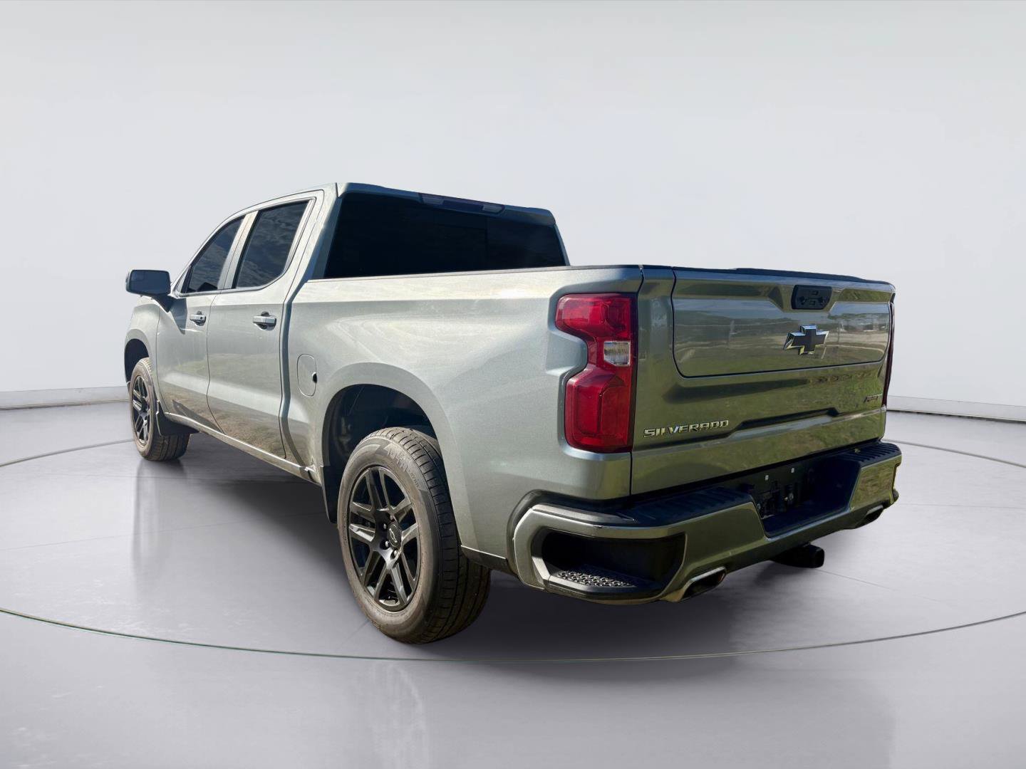 Used 2024 Chevrolet Silverado 1500 RST w/ Convenience Package II AWD/4WD image 8