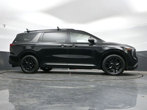 Used 2025 Kia Carnival SX Prestige FWD image 43