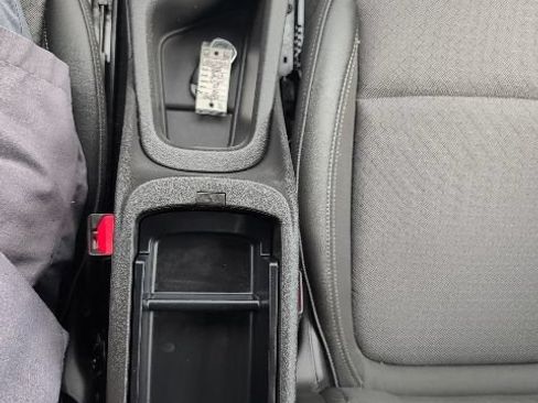 Used 2022 Buick Encore GX Preferred w/ Cold Weather Comfort Package FWD image 23