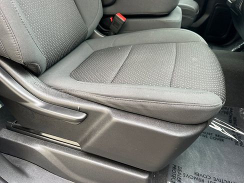 Certified 2022 Chevrolet Silverado 1500 Custom image 22