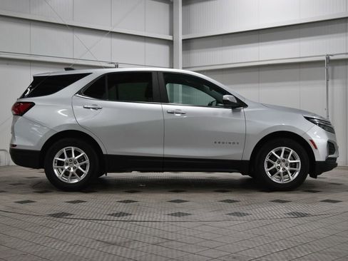 Used 2022 Chevrolet Equinox LT FWD image 9