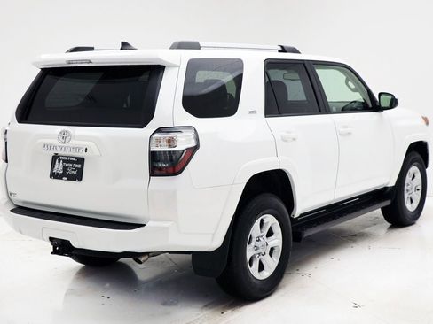 Used 2024 Toyota 4Runner SR5 image 9