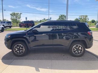 Used 2024 Jeep Compass Trailhawk AWD/4WD video 1