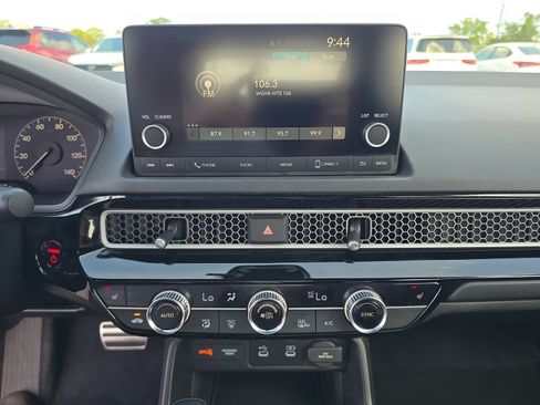 Used 2025 Honda Civic Sport image 18