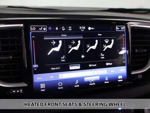 Used 2023 Chrysler Pacifica Touring-L FWD image 6
