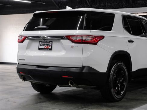 Used 2020 Chevrolet Traverse LS w/ LPO, Floor Liner Package image 11