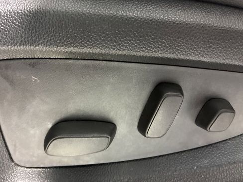 Used 2015 Chevrolet Tahoe LT AWD/4WD image 13