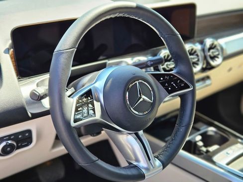 Certified 2026 Mercedes-Benz GLB 250 4MATIC image 20