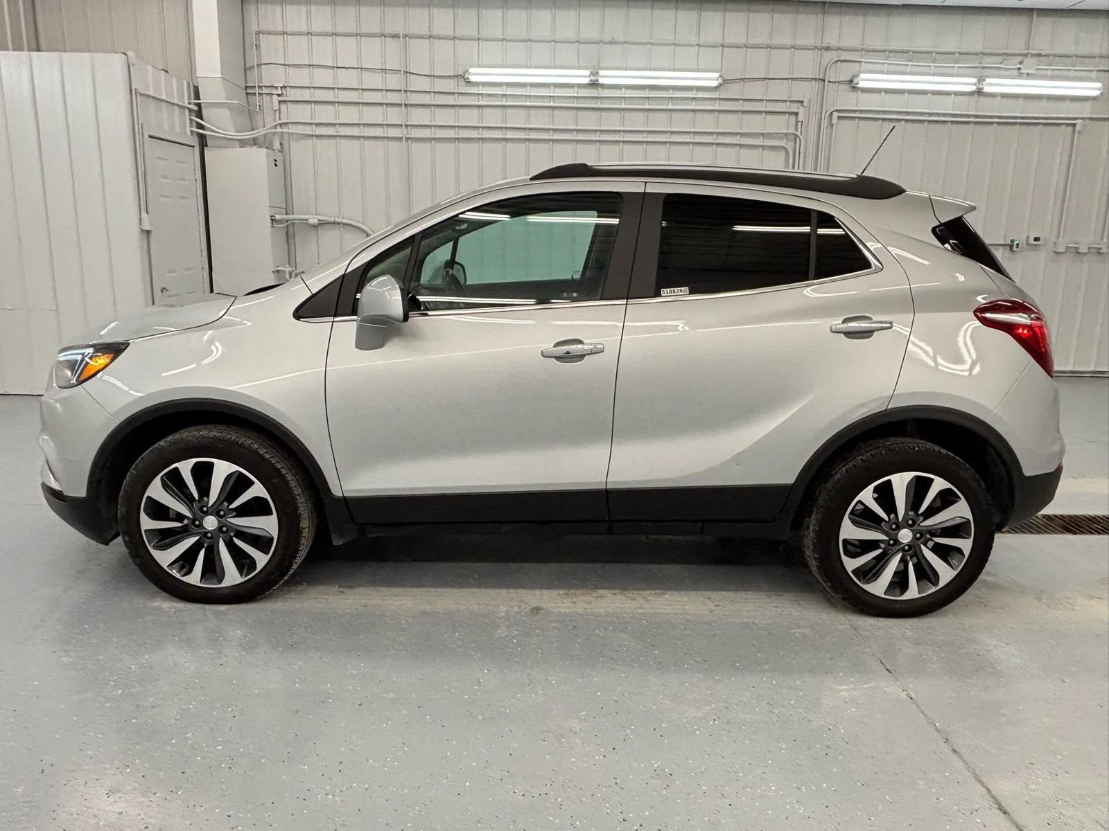Used 2022 Buick Encore Preferred AWD/4WD image 8