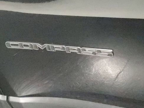 Used 2025 Jeep Compass Latitude w/ Altitude Special Edition image 8