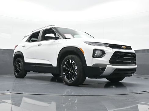 Used 2023 Chevrolet TrailBlazer LT image 59