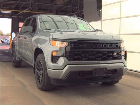 Used 2024 Chevrolet Silverado 1500 Custom AWD/4WD image 4