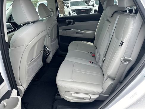 New 2025 Kia Sorento S w/ Panoramic Sunroof Package image 20