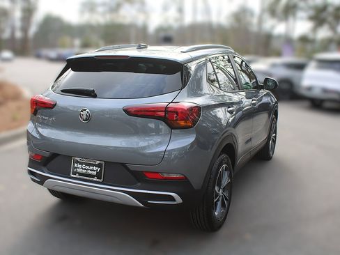 Used 2022 Buick Encore GX Select image 12