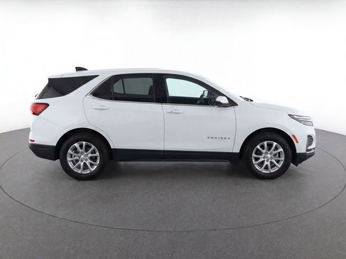 Used 2024 Chevrolet Equinox LT AWD/4WD image 8