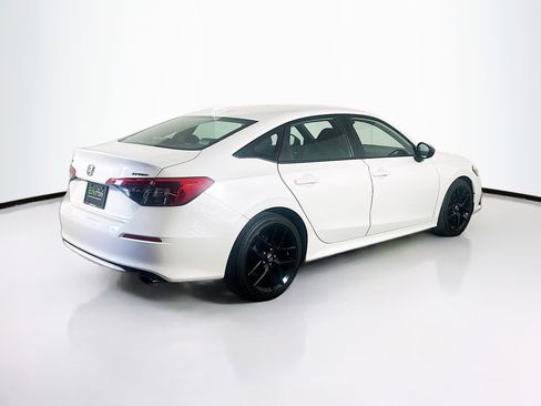 Used 2023 Honda Civic Sport image 9