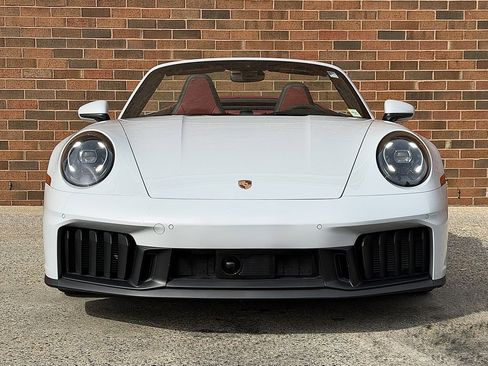 Certified 2025 Porsche 911 Carrera GTS image 10