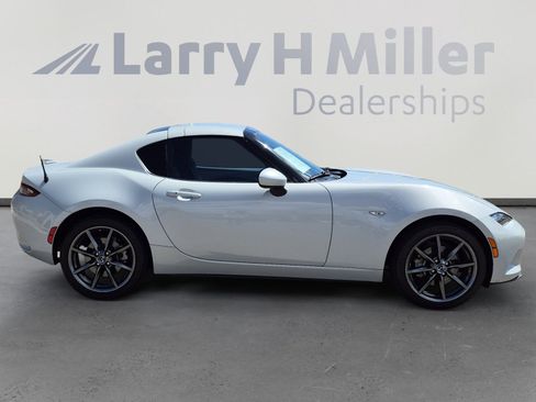 Used 2019 MAZDA MX-5 Miata RF Grand Touring image 6