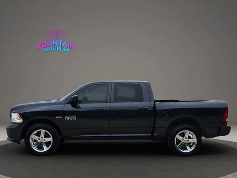 Used 2018 RAM 1500 Express w/ Express Value Package AWD/4WD image 2