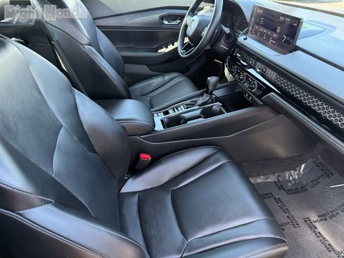 Used 2023 Honda Accord Sport image 31