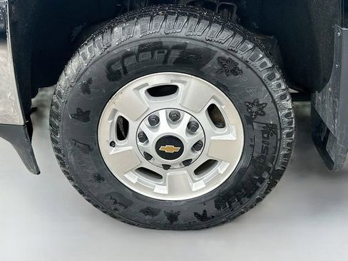 Used 2016 Chevrolet Silverado 2500 LT w/ LT Convenience Package image 29