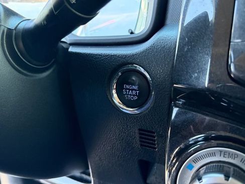 Used 2019 Toyota 4Runner Limited AWD/4WD image 30