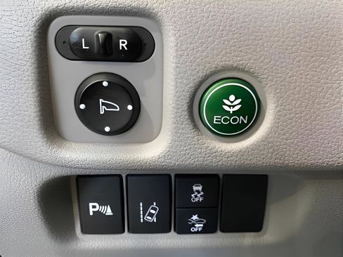 Used 2016 Honda Pilot Elite image 13